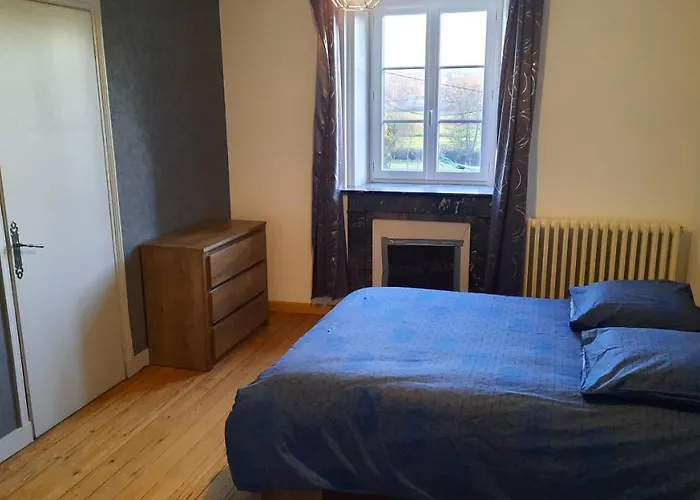 Les Mancelles Apartment *